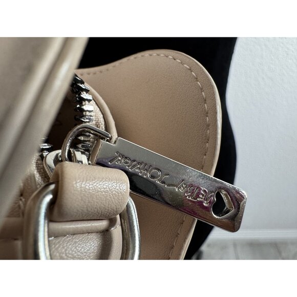 Betsey Johnson Star-Shaped Handbag With Pink & Black Chain Handles - Picture 10 of 10